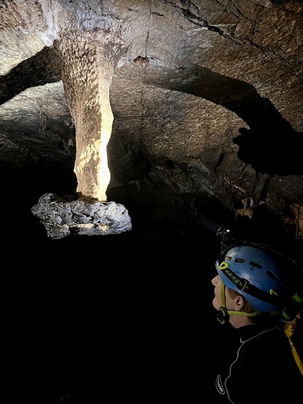 Ngỡ ngàng trước vẻ đẹp của 22 hang động mới phát hiện tại Quảng Bình - Anh 8