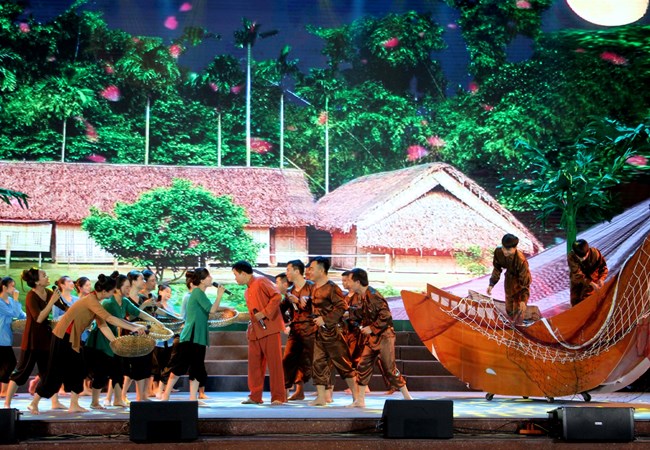 Từ đề cương về văn hóa Việt Nam, Nghệ An định hướng chiến lược phát triển văn hóa - Anh 3