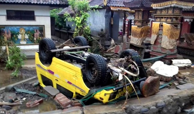 Đại sứ quán Việt Nam tại Indonesia khuyến cáo công dân sau sóng thần - Anh 2