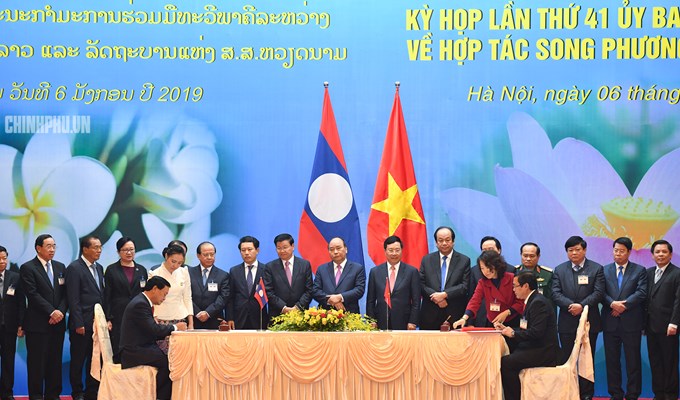 Hai Thủ tướng đồng chủ trì Kỳ họp 41 Ủy ban Liên Chính phủ Việt Nam - Lào - Anh 2