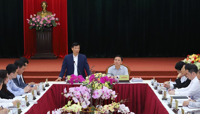Bộ trưởng Nguyễn Ngọc Thiện: Thanh Hóa tiếp tục quan tâm và dành nguồn lực đầu tư thỏa đáng cho công tác VHTTDL - Anh 1