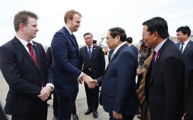 Thủ tướng Phạm Minh Chính tới Auckland, bắt đầu thăm chính thức New Zealand - Anh 1