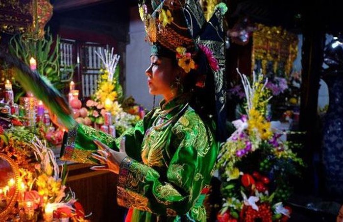 Bảo vệ và phát huy giá trị di sản văn hóa phi vật thể tại Việt Nam - Anh 2