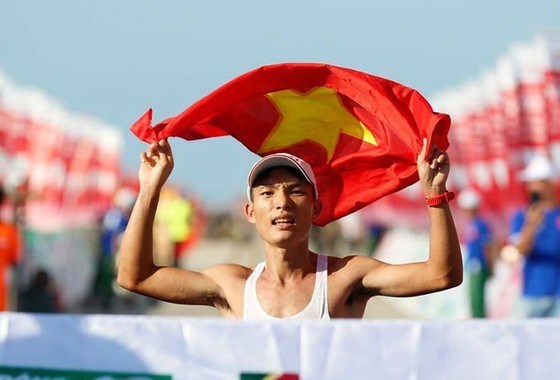 Các chân chạy sẵn sàng cho Tienphong marathon 2022 - Anh 1