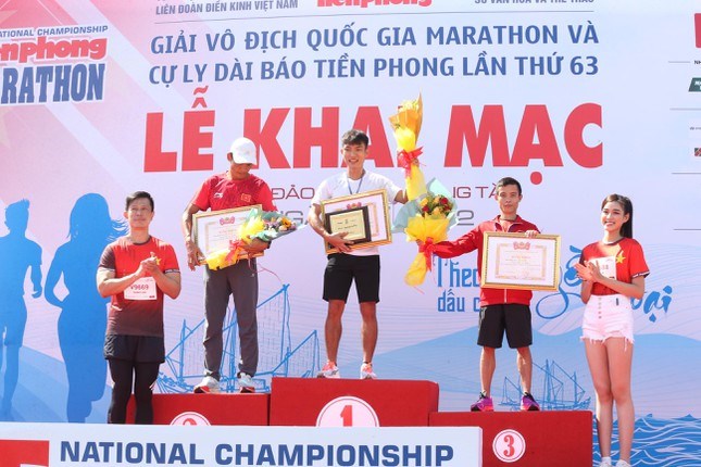 Hơn 3.700 VĐV tham dự giải Giải Vô địch quốc gia marathon và cự ly dài Báo Tiền Phong - Anh 3
