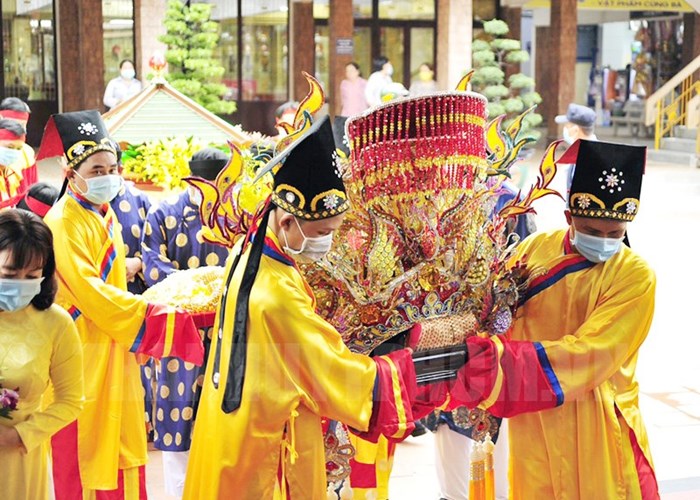 Trình UNESCO công nhận Lễ hội Vía Bà Chúa Xứ núi Sam là di sản văn hóa nhân loại - Anh 1