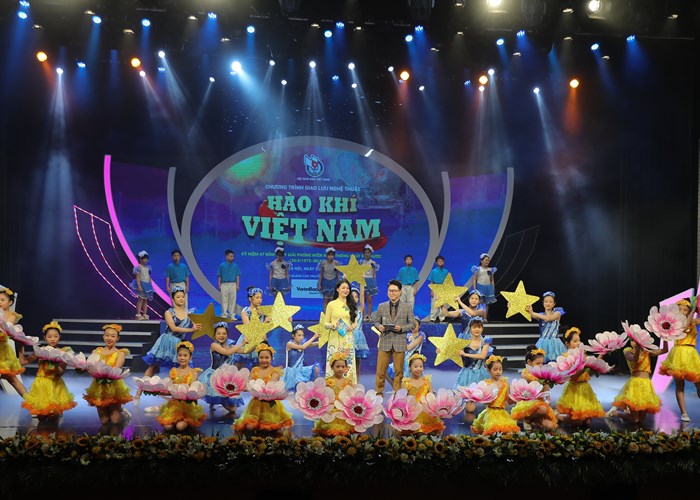 “Hào khí Việt Nam” và những giai điệu tri ân - Anh 1