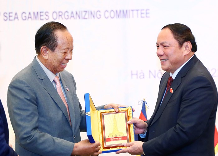 Tiếp Phó Thủ tướng Cam pu chia, Bộ trưởng  Nguyễn Văn Hùng:  “Việt Nam sẽ tích cực hỗ trợ Campuchia tổ chức thành công SEA Games 32” - Anh 7