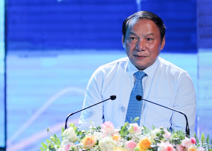 Bộ trưởng Nguyễn Văn Hùng: Nối mạch nguồn truyền thống và phát huy những phẩm chất, giá trị tốt đẹp của công nhân Việt Nam - Anh 1
