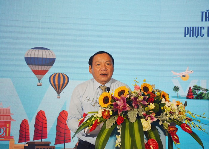 Bộ trưởng Nguyễn Văn Hùng: Tư duy mới và hành động mới để phát triển du lịch bền vững - Anh 1