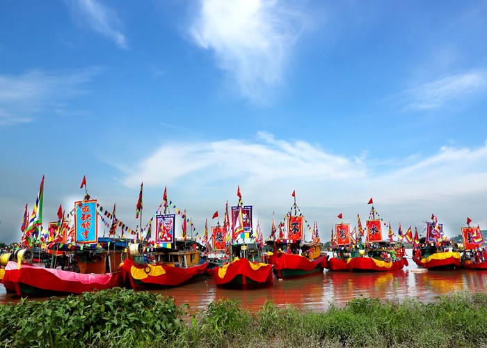 Độc đáo lễ hội quân trên sông Lục Đầu - Anh 9