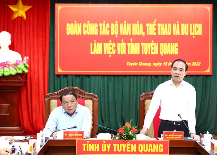 Bộ trưởng Nguyễn Văn Hùng:  “Chấn hưng và phát triển văn hóa tỉnh Tuyên Quang trong thời kỳ mới” - Anh 2