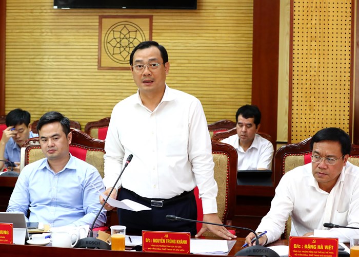 Bộ trưởng Nguyễn Văn Hùng:  “Chấn hưng và phát triển văn hóa tỉnh Tuyên Quang trong thời kỳ mới” - Anh 7