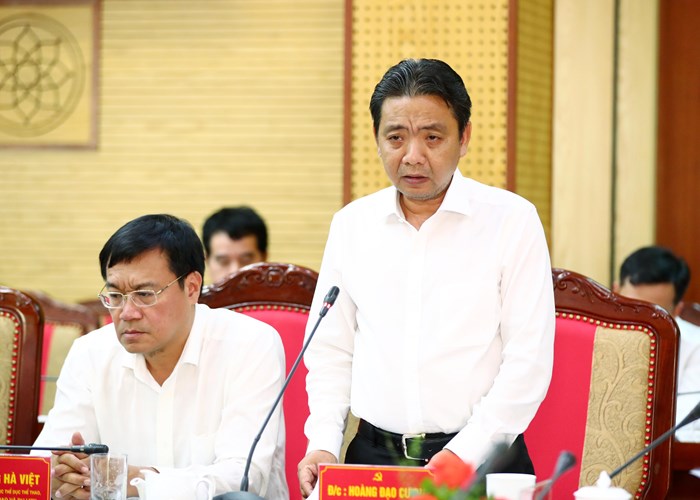 Bộ trưởng Nguyễn Văn Hùng:  “Chấn hưng và phát triển văn hóa tỉnh Tuyên Quang trong thời kỳ mới” - Anh 5