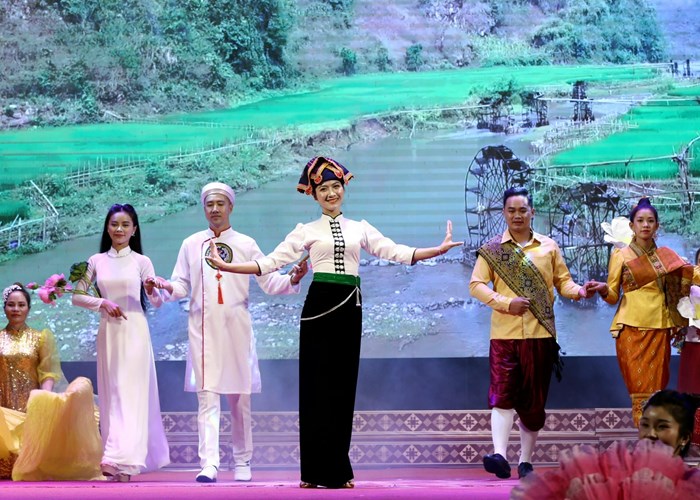 Ấn tượng Liên hoan nghệ thuật quần chúng các dân tộc vùng biên giới Việt – Lào - Anh 5