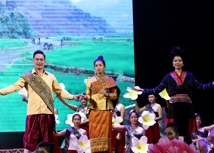 Ấn tượng Liên hoan nghệ thuật quần chúng các dân tộc vùng biên giới Việt – Lào - Anh 6