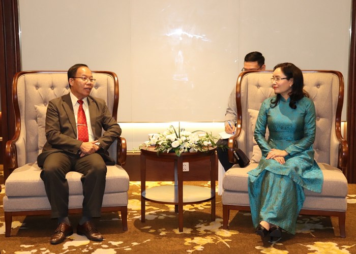 Nguyên Phó Cục trưởng Cục Hợp tác quốc tế Lê Ngọc Định nhận Huân chương Lao động Lào - Anh 5