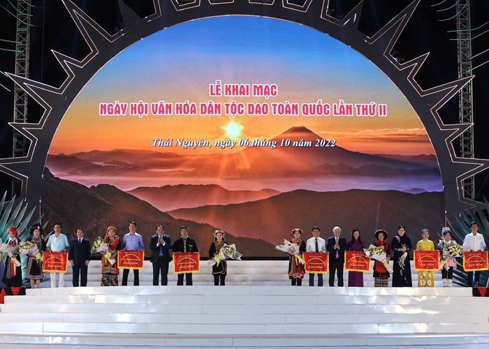 Bộ trưởng Nguyễn Văn Hùng: Văn hóa dân tộc Dao là tài sản quý báu, cần được giữ gìn, bồi đắp - Anh 5