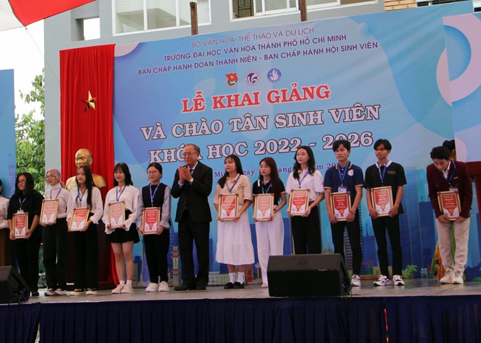 Ngành Bảo tàng học và Văn hóa các dân tộc thiểu số Việt Nam có lượng sinh viên đến nhập học thấp - Anh 1