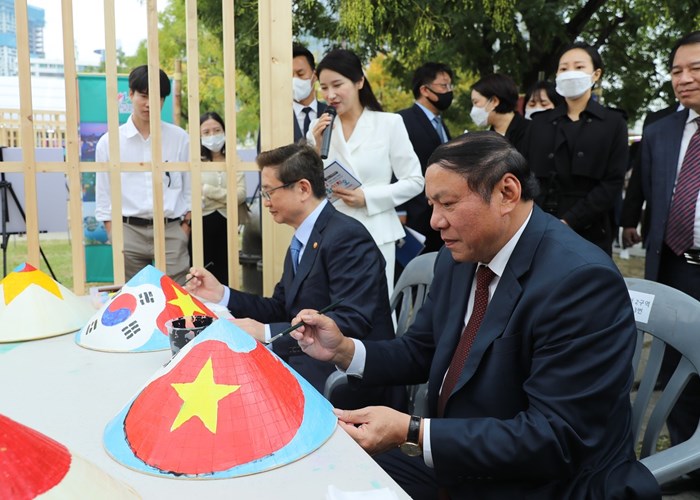 Thúc đẩy hợp tác VHTTDL, góp phần đưa quan hệ Việt Nam - Hàn Quốc lên tầm cao mới - Anh 5