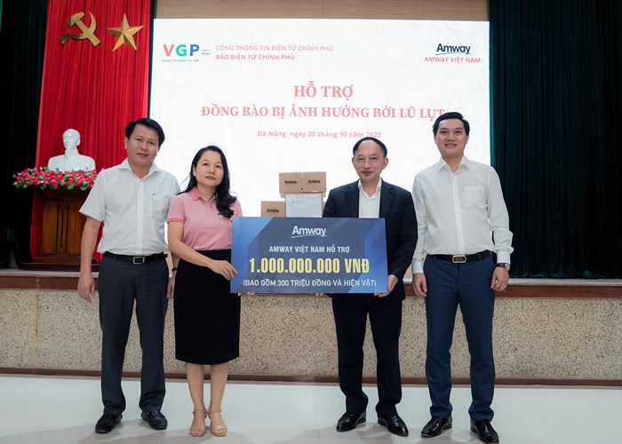 Amway Việt Nam chung tay cùng Thành phố Đà Nẵng khắc phục thiệt hại do thiên tai - Anh 1