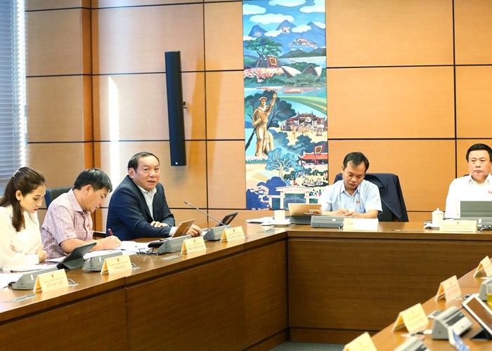 Bộ trưởng Nguyễn Văn Hùng: Tránh tình trạng đất dành cho việc xây dựng các thiết chế văn hoá phải chuyển đổi sang mục đích khác - Anh 2