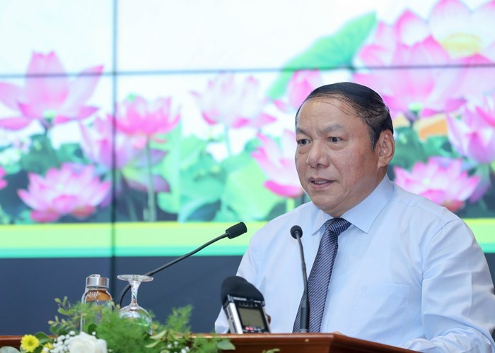 Bộ trưởng Nguyễn Văn Hùng: Đưa luật vào cuộc sống một cách nhẹ nhàng hơn, hiểu biết pháp luật một cách sâu sắc hơn - Anh 1