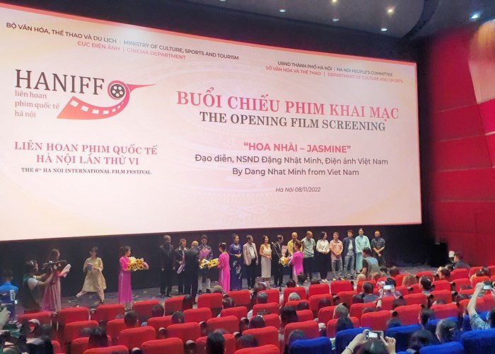 Công chiếu “Hoa nhài” tại HANIFF VI, đạo diễn Đặng Nhật Minh: “Cảm ơn Hà Nội, người Hà Nội đã truyền cảm hứng cho tôi” - Anh 1