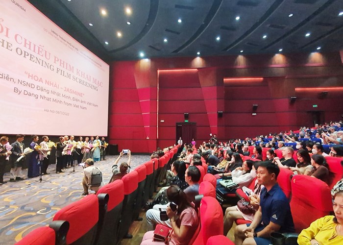 Công chiếu “Hoa nhài” tại HANIFF VI, đạo diễn Đặng Nhật Minh: “Cảm ơn Hà Nội, người Hà Nội đã truyền cảm hứng cho tôi” - Anh 9