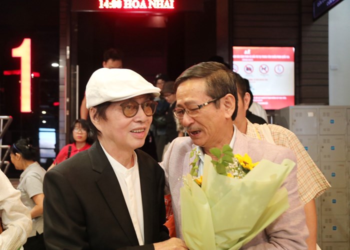 Công chiếu “Hoa nhài” tại HANIFF VI, đạo diễn Đặng Nhật Minh: “Cảm ơn Hà Nội, người Hà Nội đã truyền cảm hứng cho tôi” - Anh 6