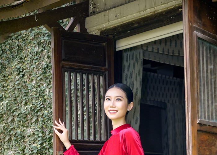 Hà Phương đại diện Việt Nam tham dự Hoa hậu Sinh viên Thế giới - Anh 2