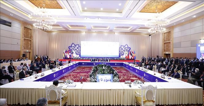 Thủ tướng: Đoàn kết là yếu tố quyết định thành công, là sức mạnh của ASEAN - Anh 1