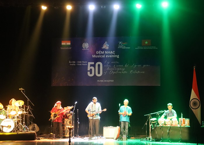 Thắm tình hữu nghị đêm nghệ thuật kỷ niệm 50 năm quan hệ ngoại giao Việt Nam - Ấn Độ - Anh 8
