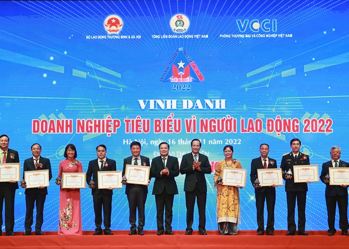 Nestlé Việt Nam được vinh danh “Doanh nghiệp tiêu biểu vì Người lao động” - Anh 1