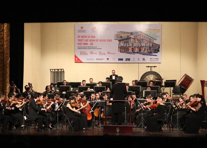 Ấn tượng đêm hoà nhạc kỷ niệm 50 năm quan hệ ngoại giao Việt Nam - Áo - Anh 3