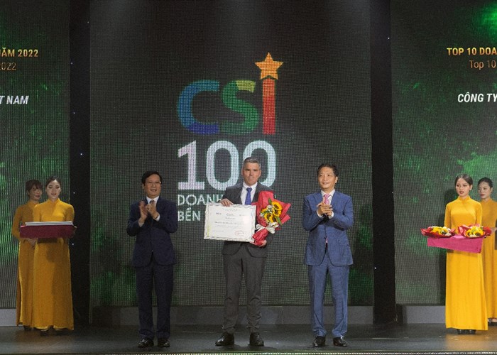FrieslandCampina Việt Nam được vinh danh top 10 Doanh nghiệp Bền vững từ những đóng góp cho cộng đồng - Anh 1
