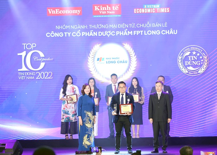 FPT Long Châu được vinh danh “Top 10 Tin dùng Việt Nam 2022” - Anh 1