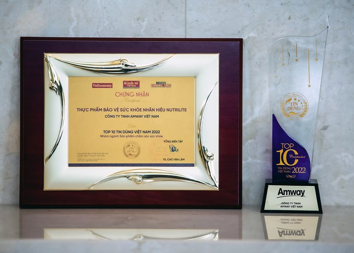Nutrilite nhận Giải thưởng “Top 10 Tin dùng Việt Nam 2022 ngành sản phẩm chăm sóc sức khỏe” - Anh 2
