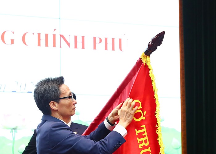 Bộ VHTTDL, Bộ trưởng Nguyễn Văn Hùng trang trọng đón nhận Huân chương Lao động Hạng Ba - Anh 2