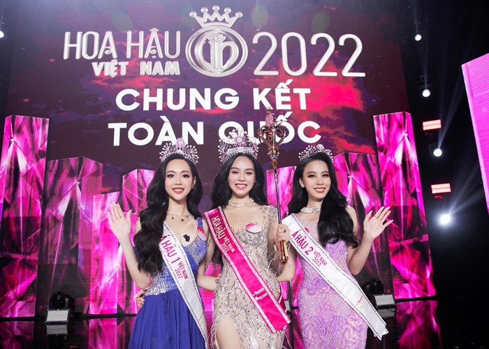 Huỳnh Thị Thanh Thủy đăng quang Hoa hậu Việt Nam 2022 - Anh 2