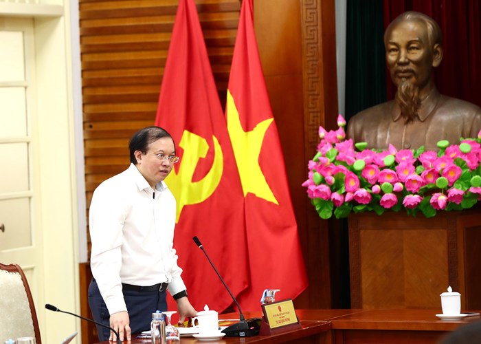 Bộ trưởng Nguyễn Văn Hùng:  “Khẩn trương, trách nhiệm trong tổ chức các hoạt động kỷ niệm 80 Đề cương về Văn hoá Việt Nam” - Anh 3