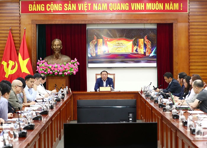 Bộ trưởng Nguyễn Văn Hùng:  “Khẩn trương, trách nhiệm trong tổ chức các hoạt động kỷ niệm 80 Đề cương về Văn hoá Việt Nam” - Anh 1