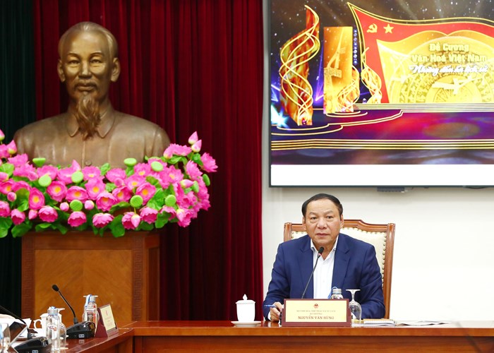 Bộ trưởng Nguyễn Văn Hùng:  “Khẩn trương, trách nhiệm trong tổ chức các hoạt động kỷ niệm 80 Đề cương về Văn hoá Việt Nam” - Anh 2