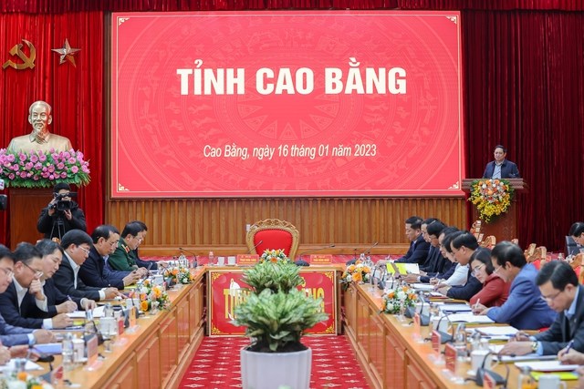 Thủ tướng: Phát triển du lịch trở thành ngành kinh tế mũi nhọn của Cao Bằng - Anh 2