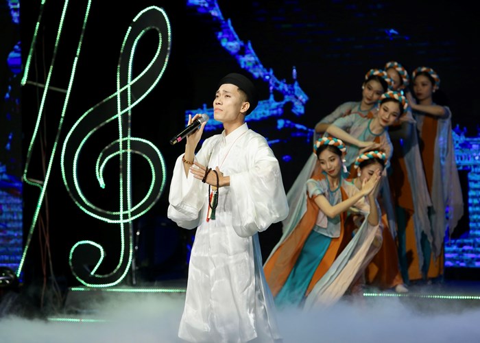 Phạm Công Thành đoạt giải Nhất cuộc thi Tiếng hát Người làm báo mở rộng năm 2023 - Anh 3