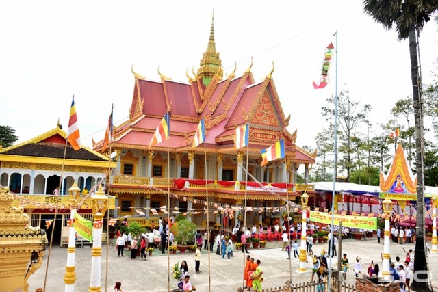 Thủ tướng gửi Thư chúc mừng đồng bào Khmer dịp Tết Chôl Chnăm Thmây - Anh 1