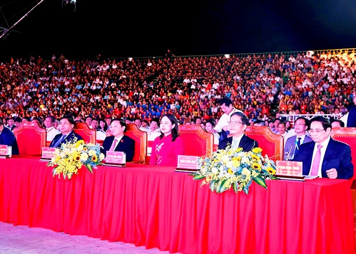Kỷ niệm 370 năm xây dựng và phát triển tỉnh Khánh Hòa - Anh 2
