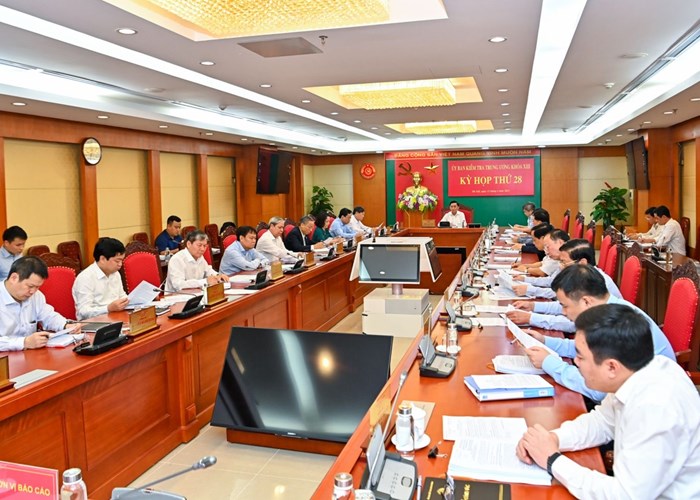 Ủy ban Kiểm tra Trung ương kỷ luật Ban cán sự Đảng Lào Cai, Đảng đoàn Liên minh Hợp tác xã Việt Nam - Anh 1