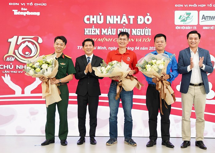 Amway Việt Nam vinh dự nhận Bằng khen từ Trung ương Đoàn Thanh niên Cộng sản Hồ Chí Minh - Anh 2