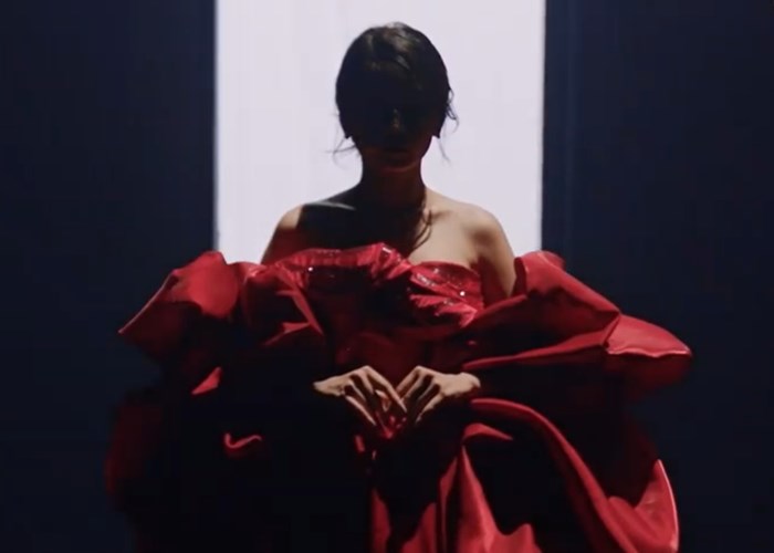Chi Pu nổi bật trong trailer & MV ca khúc chủ đề “Tỉ tỉ đạp gió rẽ sóng 2023” - Anh 3